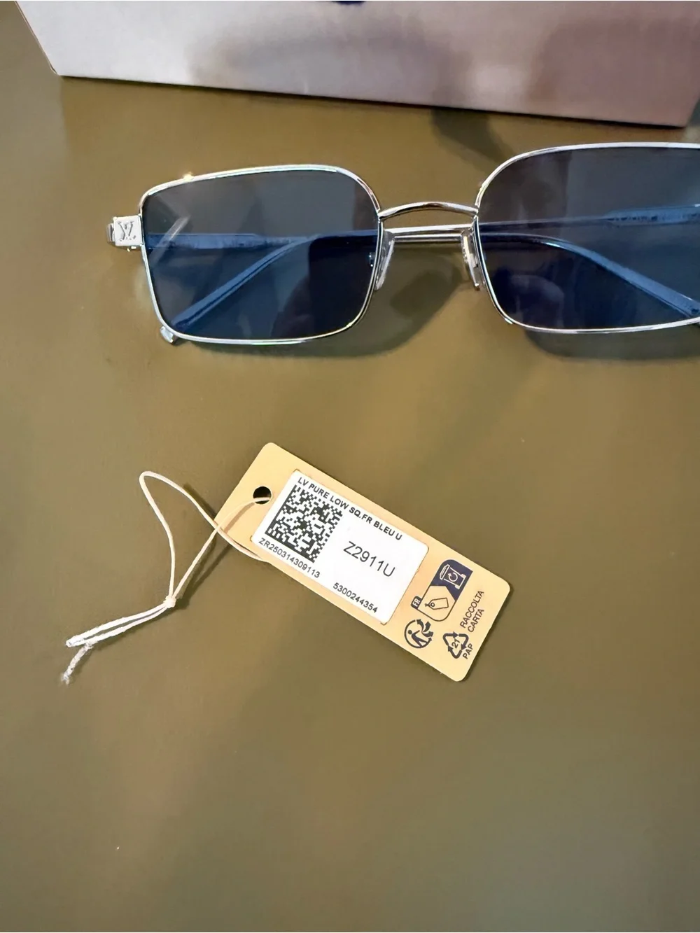 Louis Vuitton Men’s Sunglasses - Pristine Condition